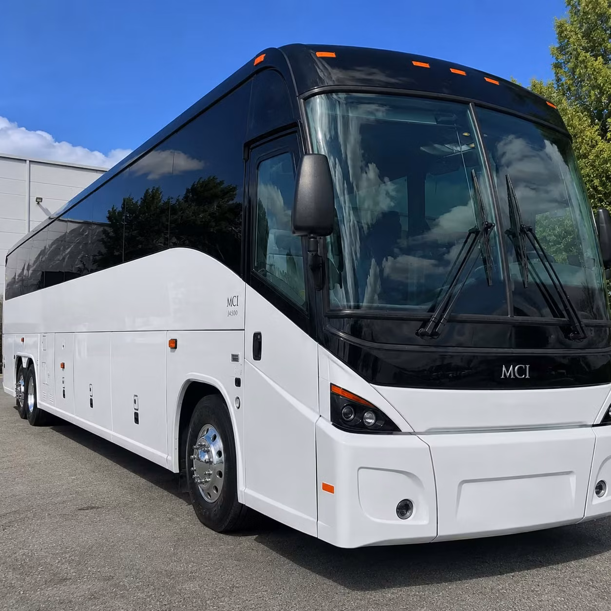 you can find and book employee transportation in meridian and any nearby city